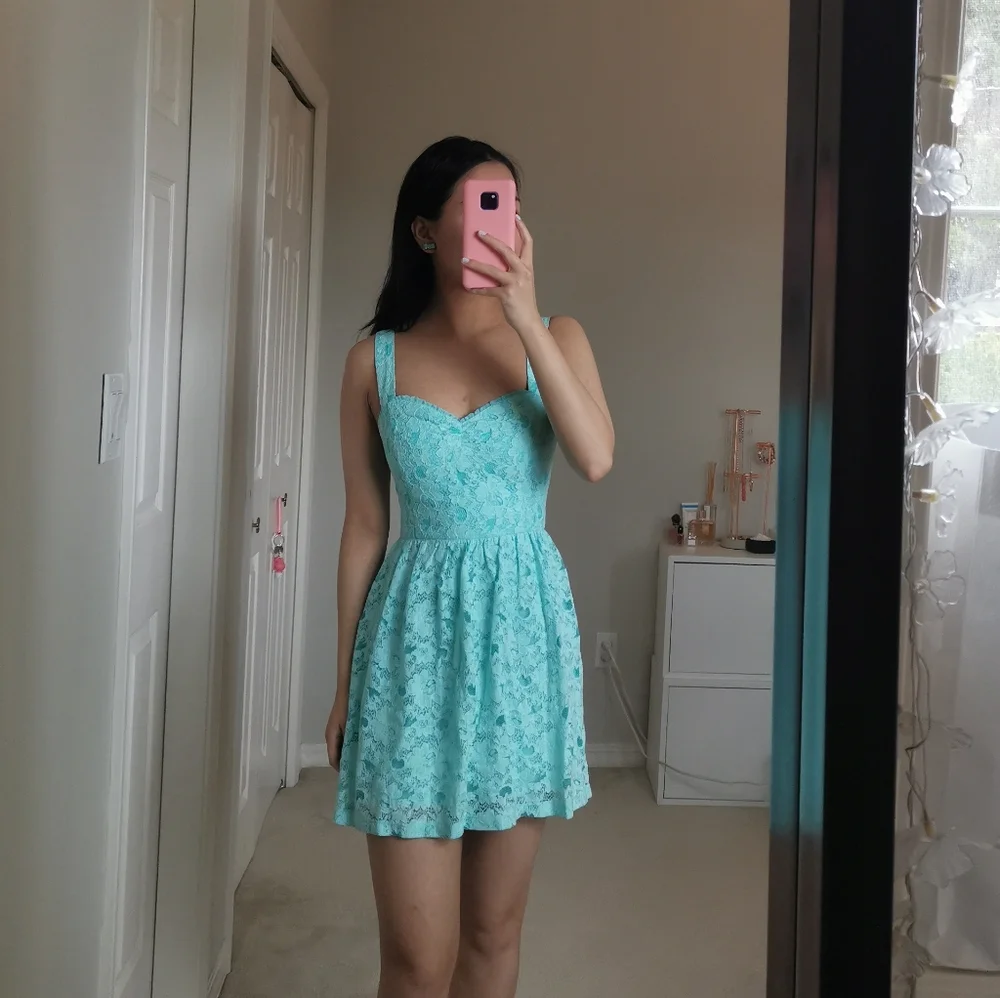 Hollister Tiffany blue lace dress - Picture 1 of 11